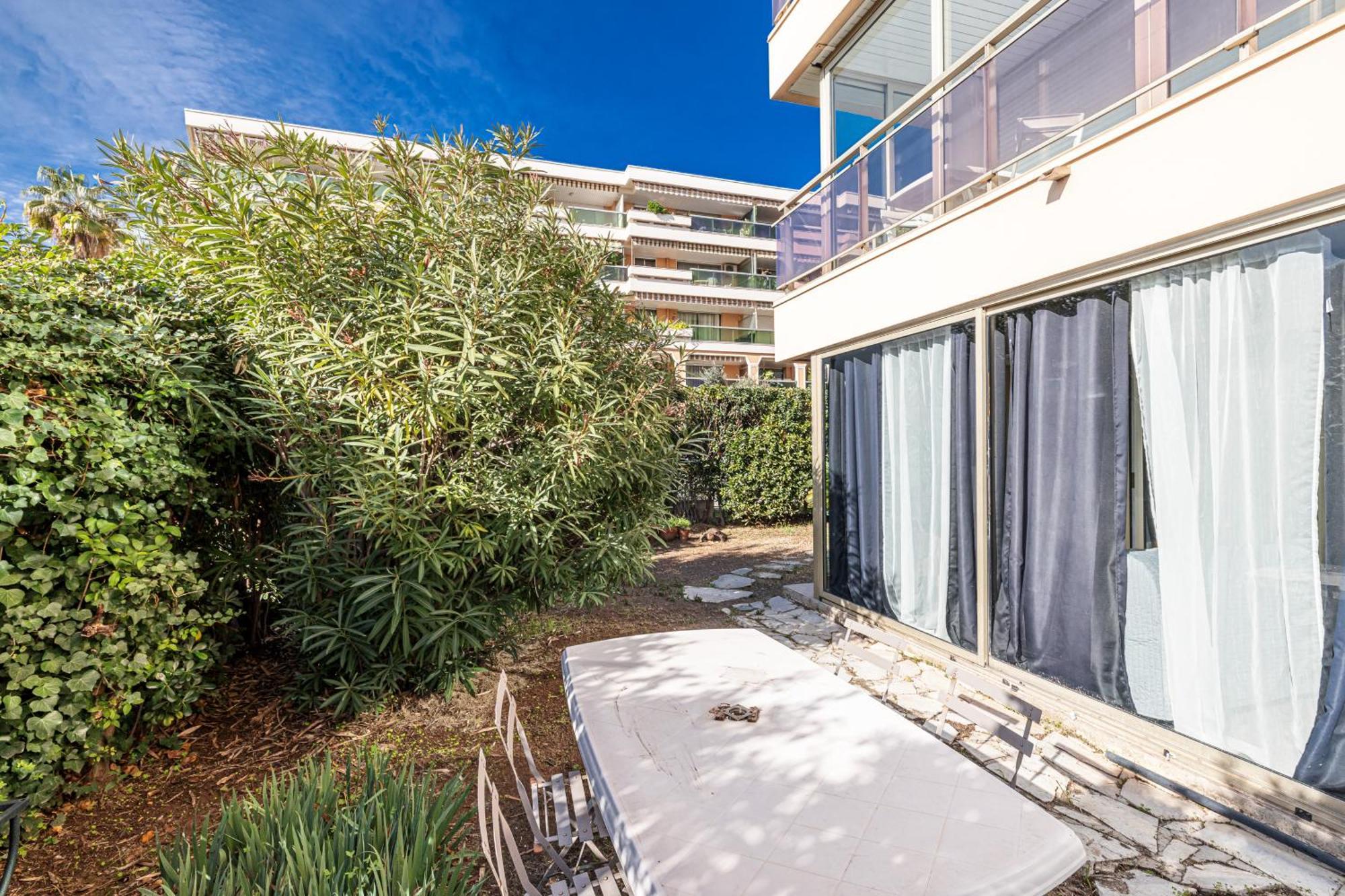 Apartament Le Globe Trotteur Saint-Laurent-du-Var Zewnętrze zdjęcie