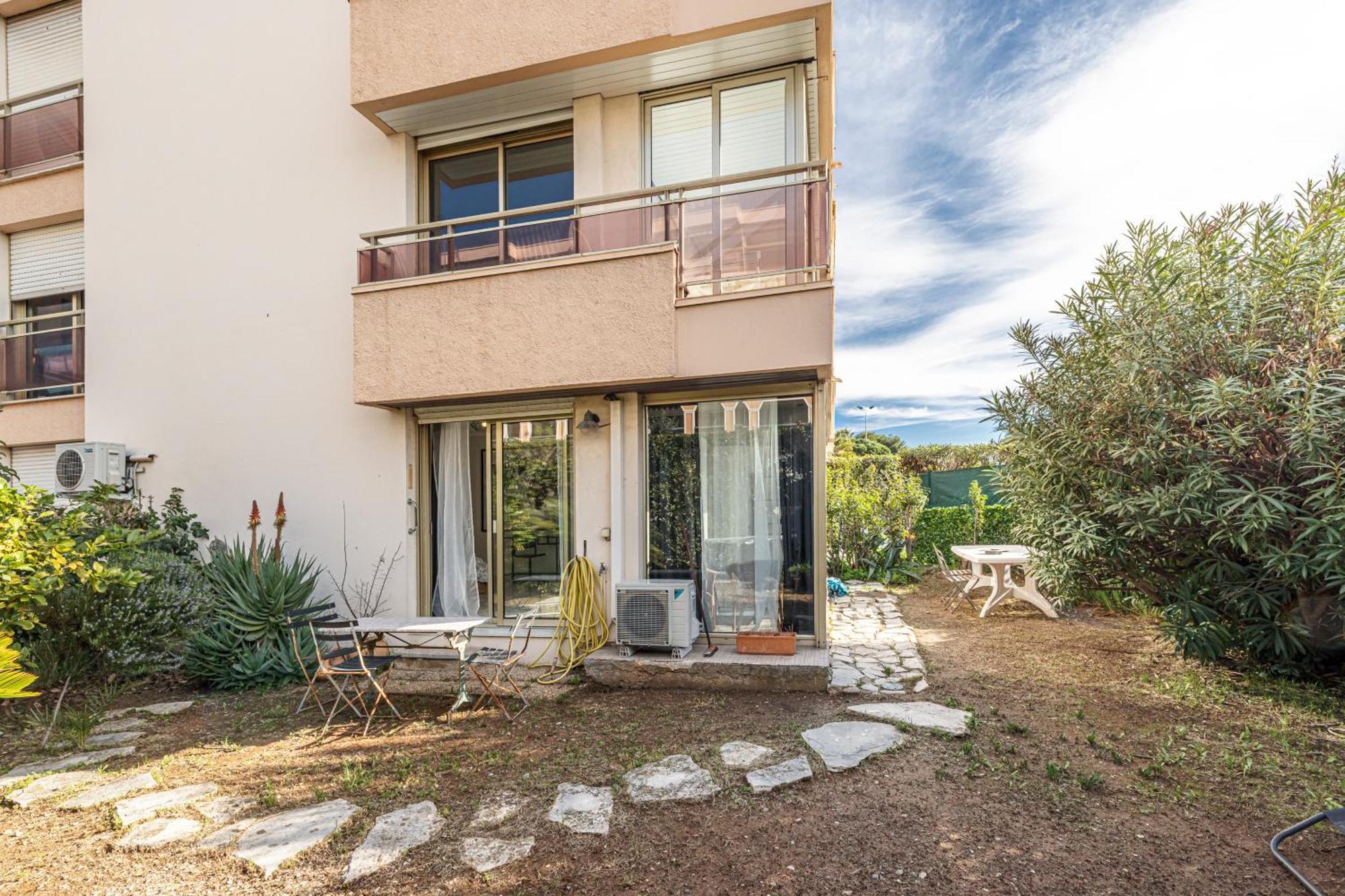 Apartament Le Globe Trotteur Saint-Laurent-du-Var Zewnętrze zdjęcie