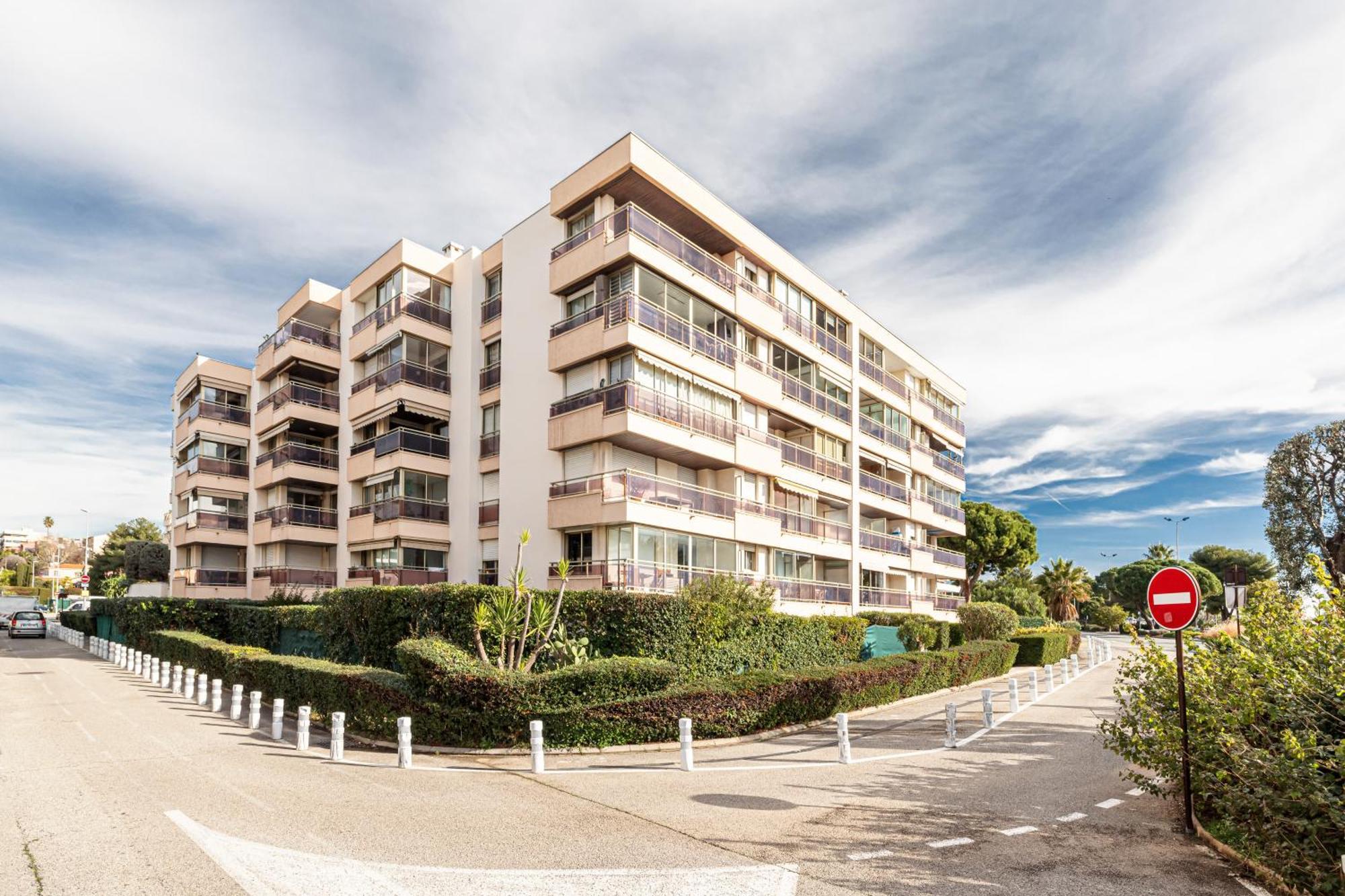 Apartament Le Globe Trotteur Saint-Laurent-du-Var Zewnętrze zdjęcie